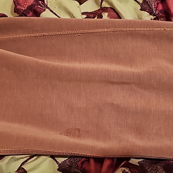 lululemon sofstreme high rise crop pant - Picture 4 of 7